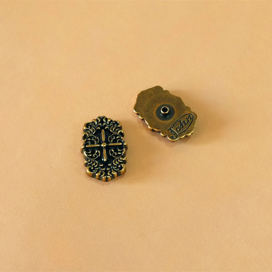 

DIY Leathercraft Hardware Karaqusa Pattern Cross Concho Antique Brass Finish Johnleahter