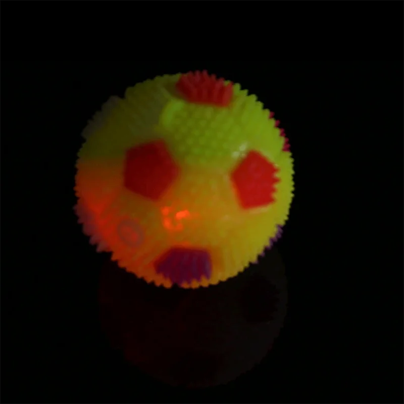 Мигает светодиодный Футбол игрушечный прыгающий мячик снятие стресса для ребенка собака