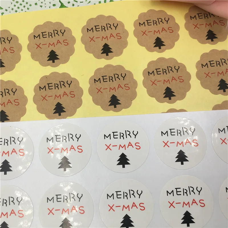 

100Pcs/lot 3cm Fashion Christmas Series Gift Seal Stickers Festival Holiday sticker Paper Labels Packaging For Candy Cookies Box
