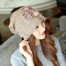 5 видов цветов, Модные осенние вязаные шапки для женщин, Цветочная аппликация, кружевная хлопковая подкладка, сохраняющая тепло, женская зимняя шапка, шапка с ушками для девочек CP096