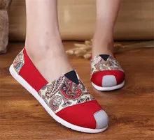 Spring Summer Sandals Shoes Women Loafers Printing Slip On Flats Canvas Boat Causal Driving Shoes Woman Ballets Flats Size 35-40