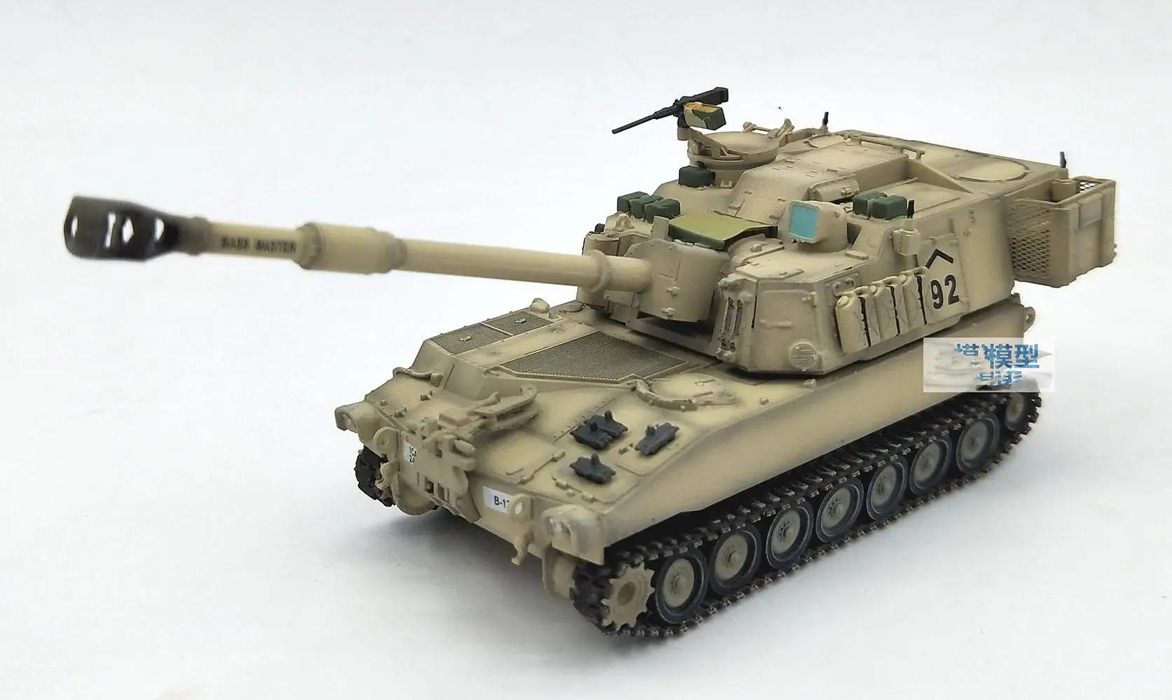 США M109 A2 155 мм самоходный гаубица 1: 72 Танк Готовая модель краски пустыни