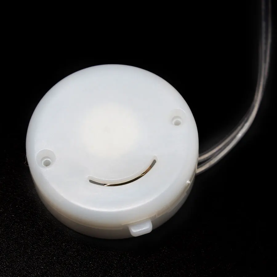 

Battery Case Box Holder CR2032 Button Coin Cell Lead Wire Smile With Flashing / Intermittent Switch 6V CR2032 Battery Box