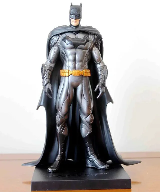 

ARTFX + STATUE DC COMICS Batman 1/10 Scale PVC Figure Collectible Model Toys