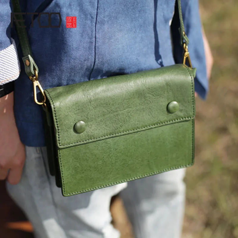 

AETOO New retro leather green multi-layer envelope bag small square bag wild handmade leather shoulder bag