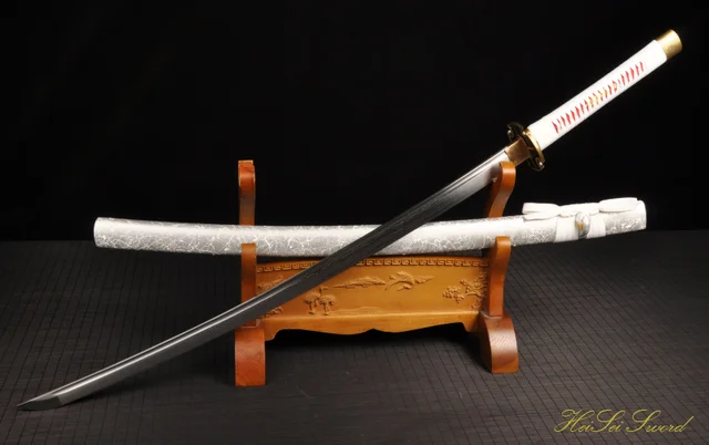 Katana Forgé Main Au Japon Prix Forgé à la main japonais Blanc Sword Samurai Katana plié en acier Lame