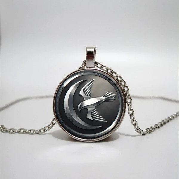 Song of Ice and Fire Stark Wolf Logo Glass Cabochon Pendant Necklace Men Targaryen Dragon Game of Thrones Series Jewelry