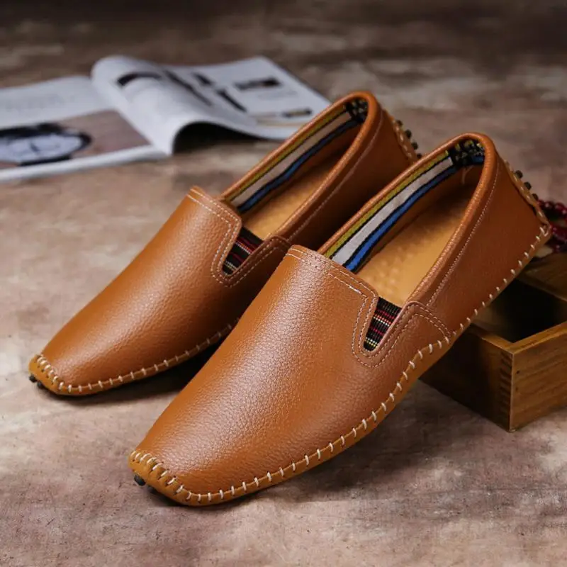 Romмедаль/мужские лоферы из натуральной кожи; мокасины; однотонная резиновая подошва; обувь для отдыха; обувь для вождения и прогулок; Повседневная обувь в британском стиле - Цвет: Шоколад