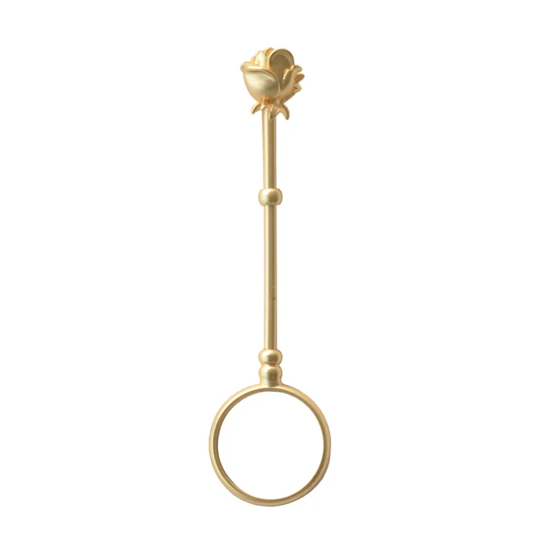 

2019 New Rose Ring Cigarette Holder, Clamp Common For All Cigarettes Tobacco Tool for Men and Women Smoke Pipe Stand Rack