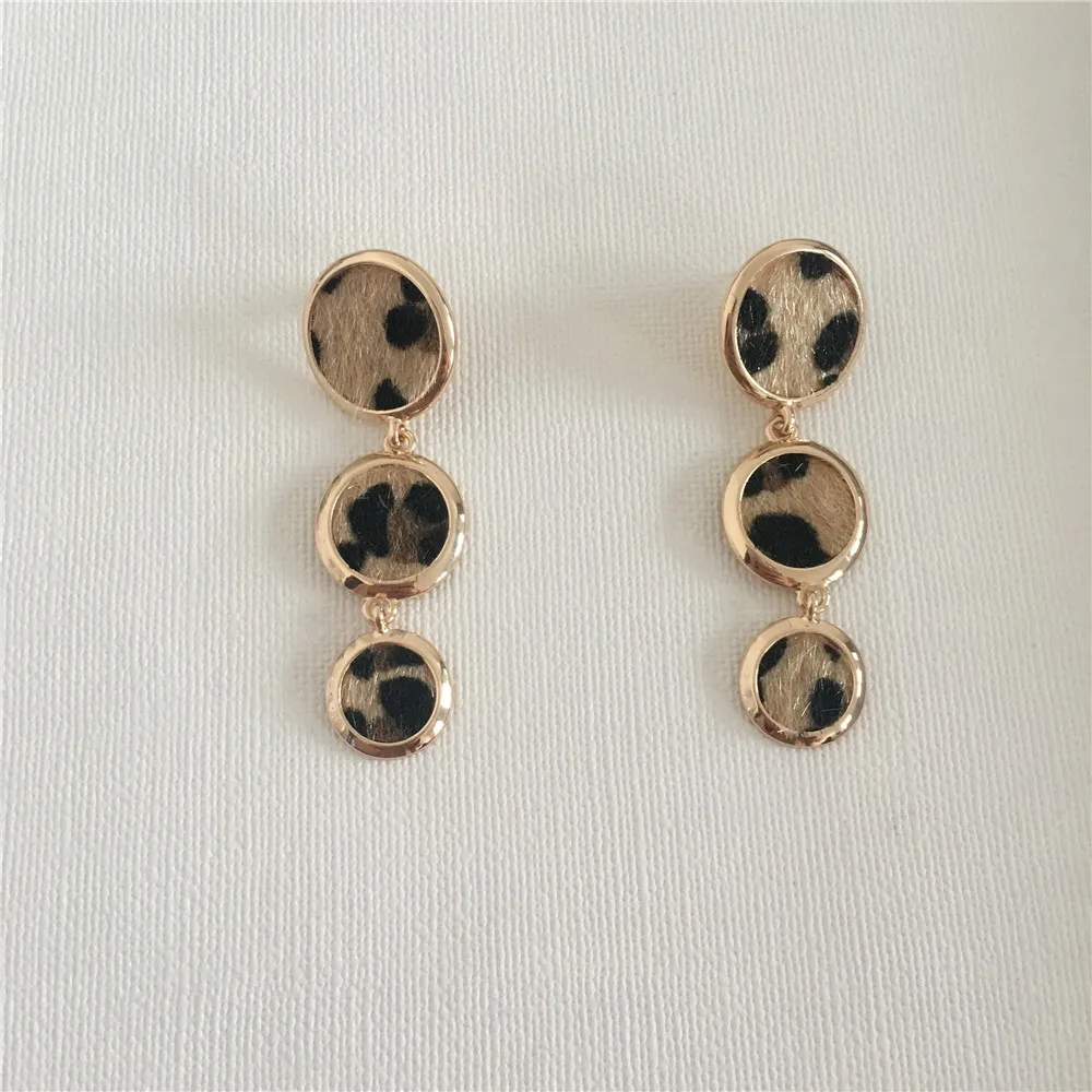 

GIRLY EARRINGS GOLD COLOR PLATING LEOPARD PRINT ROUND DISC LINKED DROP EARRING FOR WOMEN GIRL