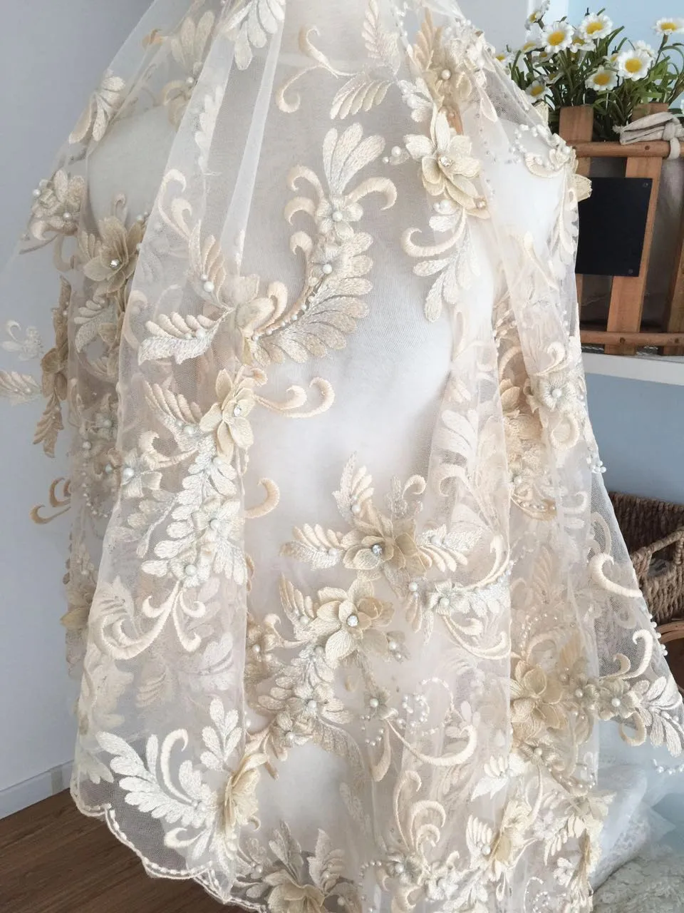 Люкс 3D жемчужный вышитый бисером цветок вышивка кружевной ткани в Шампань по двору, от кутюр свадебное платье ткань
