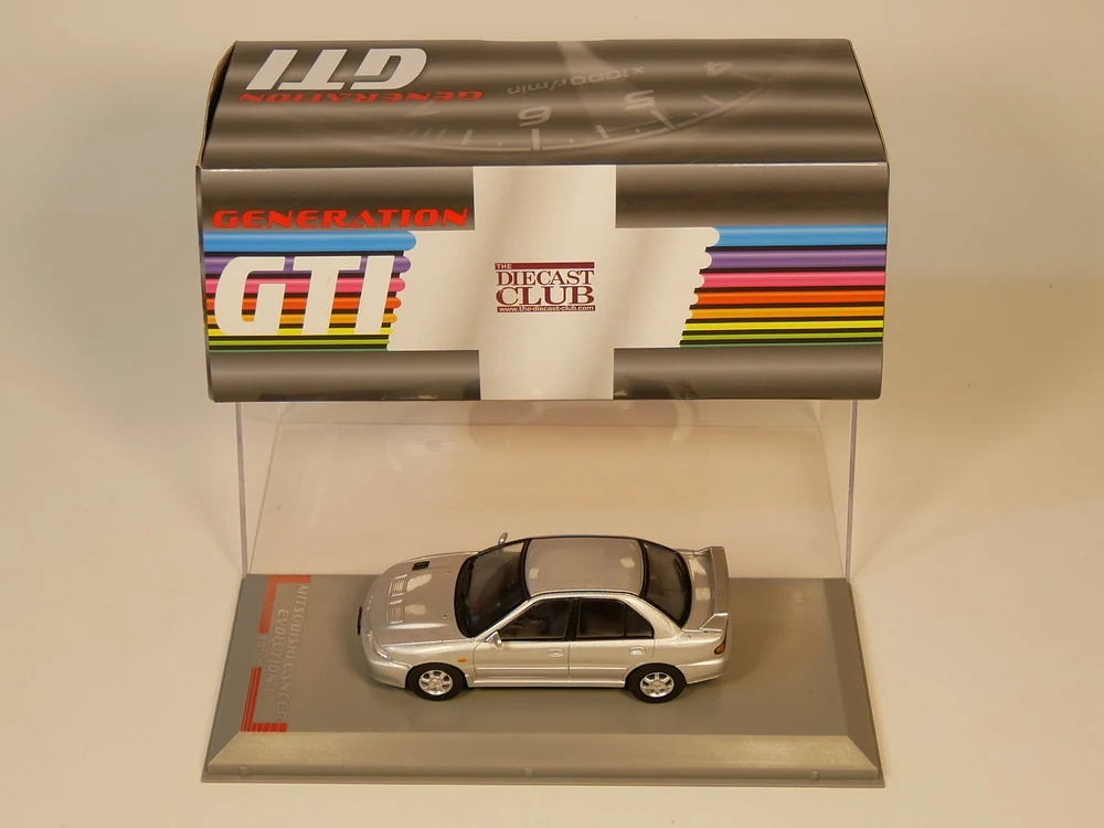 Литой клуб 1:43 поколения GTI Mitsubishi Lancer Evolution 1992 от ixo