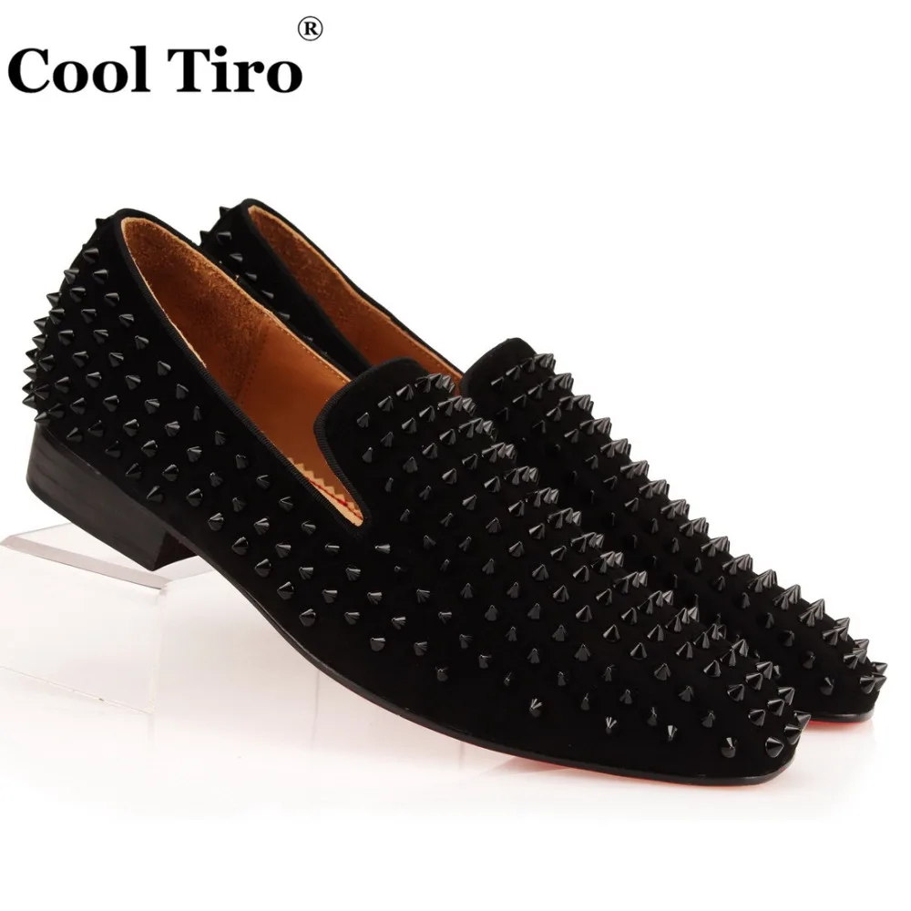 COOL TIRO Studded Stuts Black Spikes 