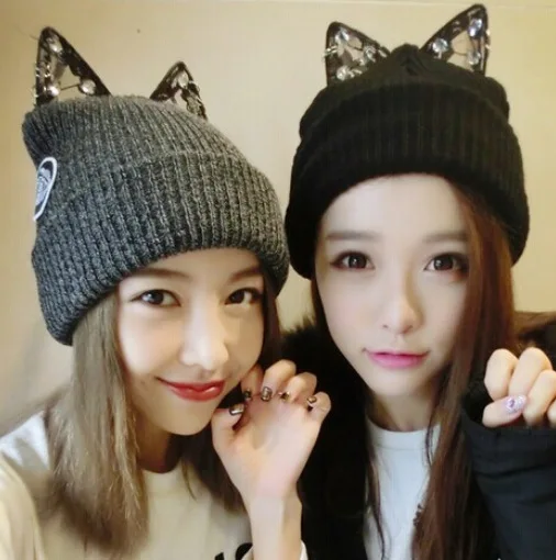 

2017 Autumn New Lady Cute Lace Cat Ear Diamond Solid Colors Knitting Wool Cap Woman Winter Warm Beanies Hat