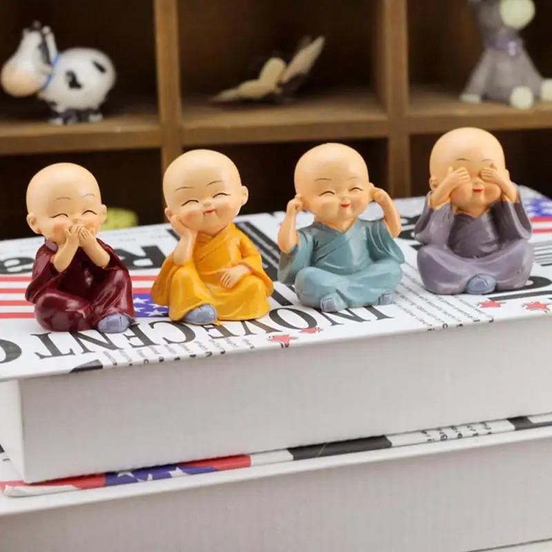 Beste 4 stks set Kong Fu Kleine Monnik Beeldjes Auto Poppen Home Decor Desktop Shaolin Tempel Monniken Speelgoed Auto Accessoires Ornament # ET