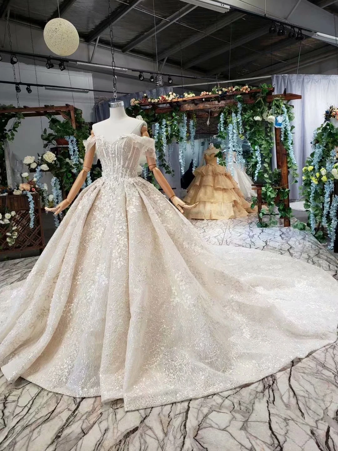 Атласное свадебное платье с коротким рукавом, бальное платье с аппликацией из бисера и открытыми плечами, свадебные платья, свадебные платья