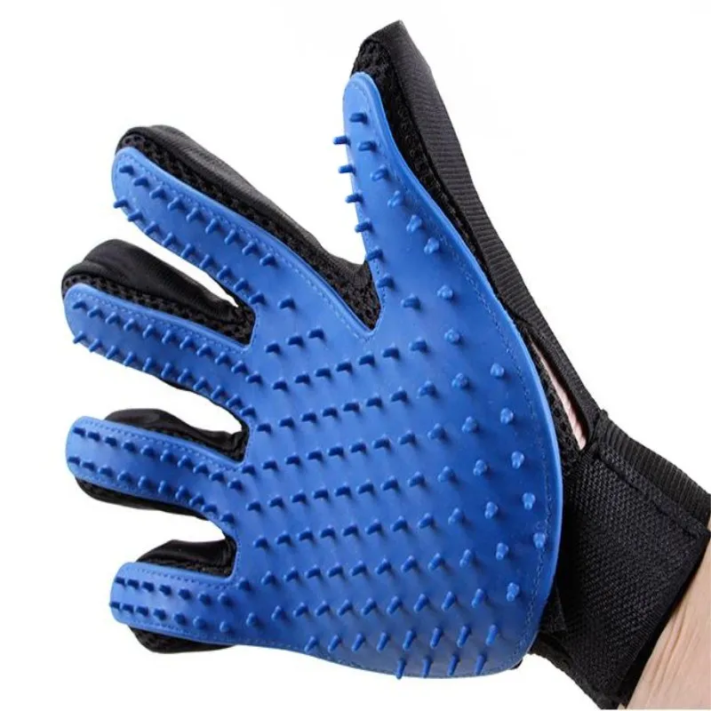 Five fingers pet brush A pet bath clean the right hand brush Massage