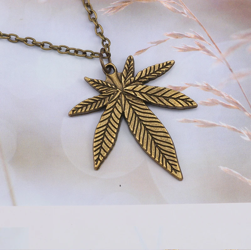 Hip Hop Tree Leaf Necklace For Women Men Small Weed Herb Maple Leaf Pendants Necklaces Unisex Plant Jewelry Dropshipping Collar