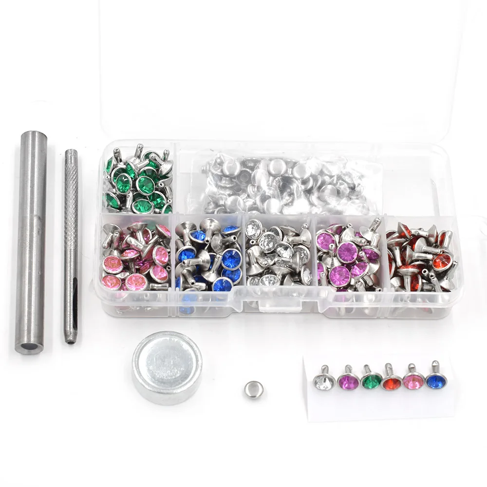 

(240 sets Rivets + manual installation tools) Acrylic diamond buttons Snaps Colored decorative nails Diamond rivets