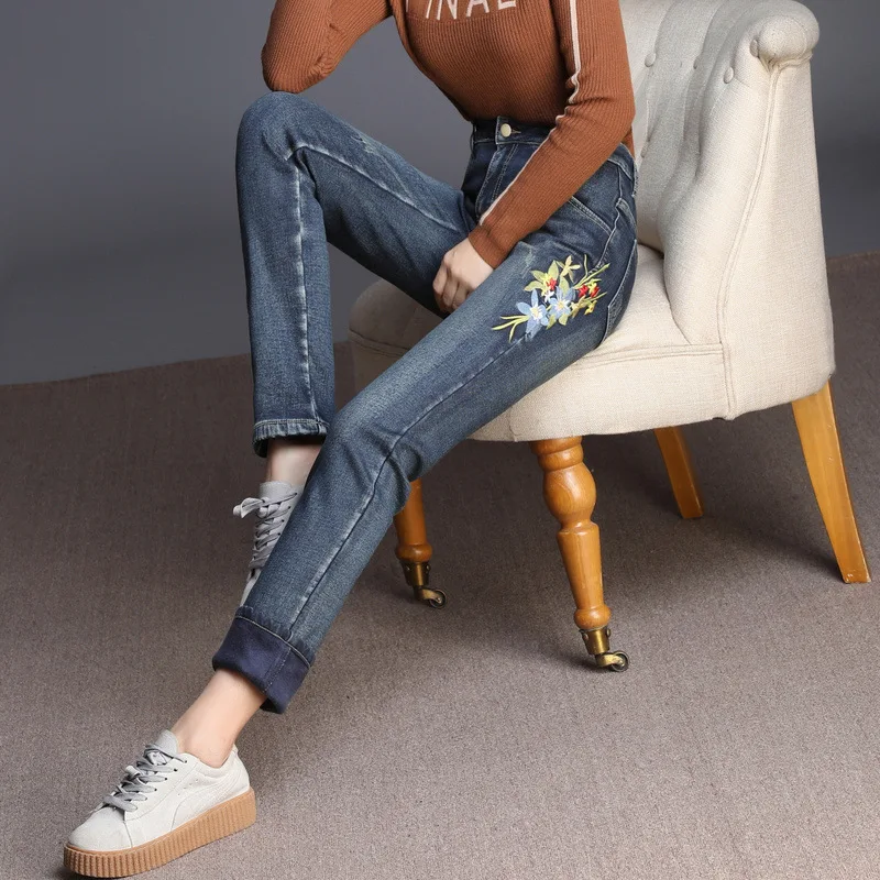 Cintura Alta Cálido Tamaño Gratis Envío Pantalones De Más Blue 2018 Terciopelo 26 Bordado Jeans Mujeres Invierno Lápiz Denim Fqz59b 40 vpCqP