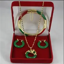 Комплект украшений из натурального новые модные женские натуральный зеленый драгоценный камень кулон, серьги, браслет штраф покрытием Свадебные широкими королева