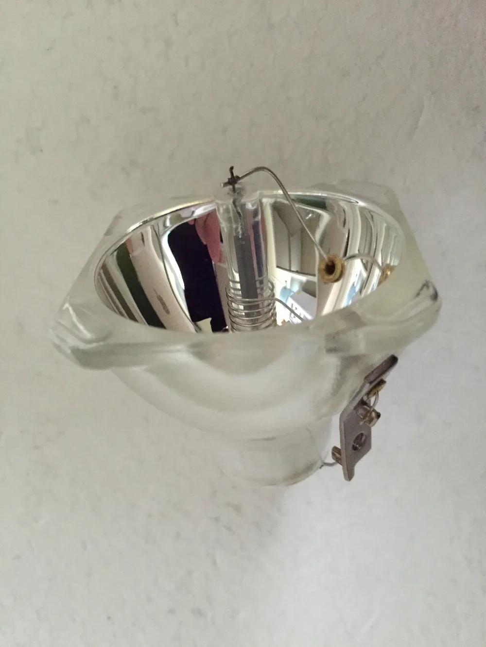 

Replacement bare lamp 5J.J2C01.001 For BenQ PB2140/PB2240/PB2250/PE2240 PB2145 Projectors