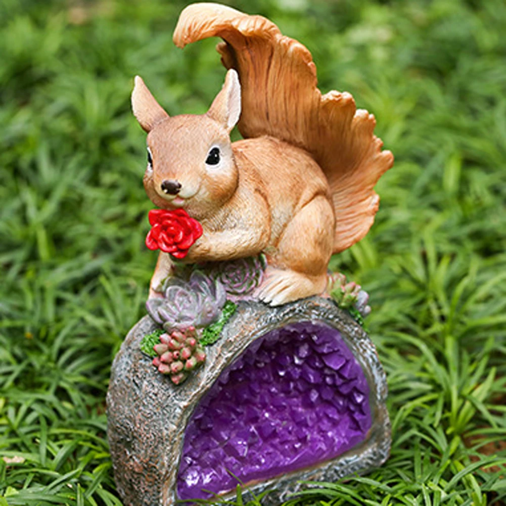 

Gift Lawn Ornament Yard Compact Solar Light Housewarming Squirrel Shape Garden Statue Home Outdoor Synthetic Resin Practical