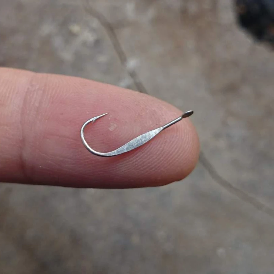 

10Pcs/Lot high Carbon Steel Fishing Hook Fishhooks Durable Pesca barbed hook Fishing Tackle Box china supplier