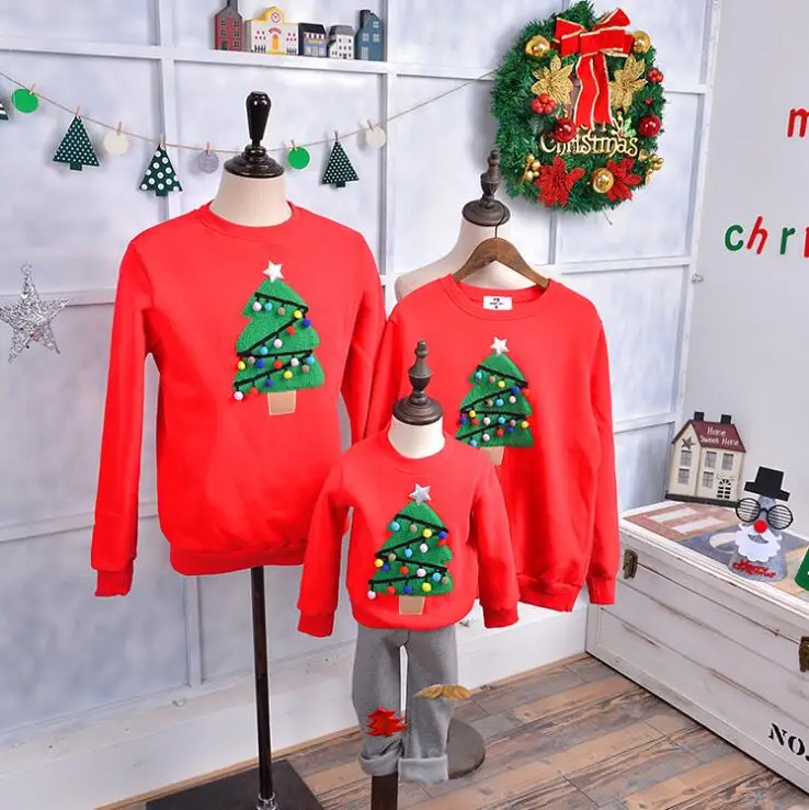 Одинаковые комплекты для семьи; коллекция года; Зимний Рождественский свитер с милым оленем; одежда для детей; детская футболка с добавлением шерсти; Теплая семейная одежда; P002 - Цвет: P200 red add wool