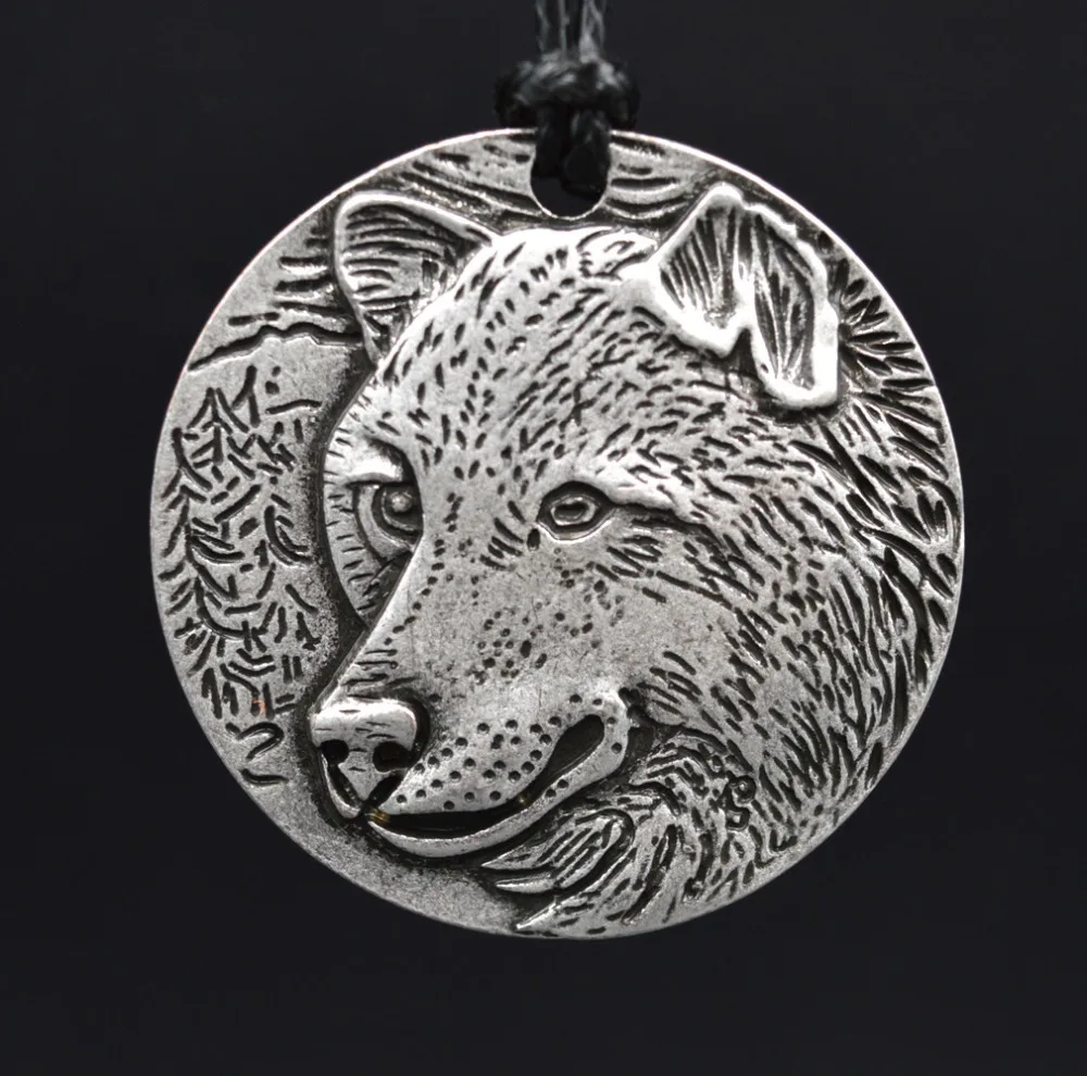 High Quality Retro Round Wolf Head Pendant Necklace Men Tibetan Silver