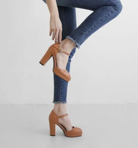 Chunky heels closed toe Clearance