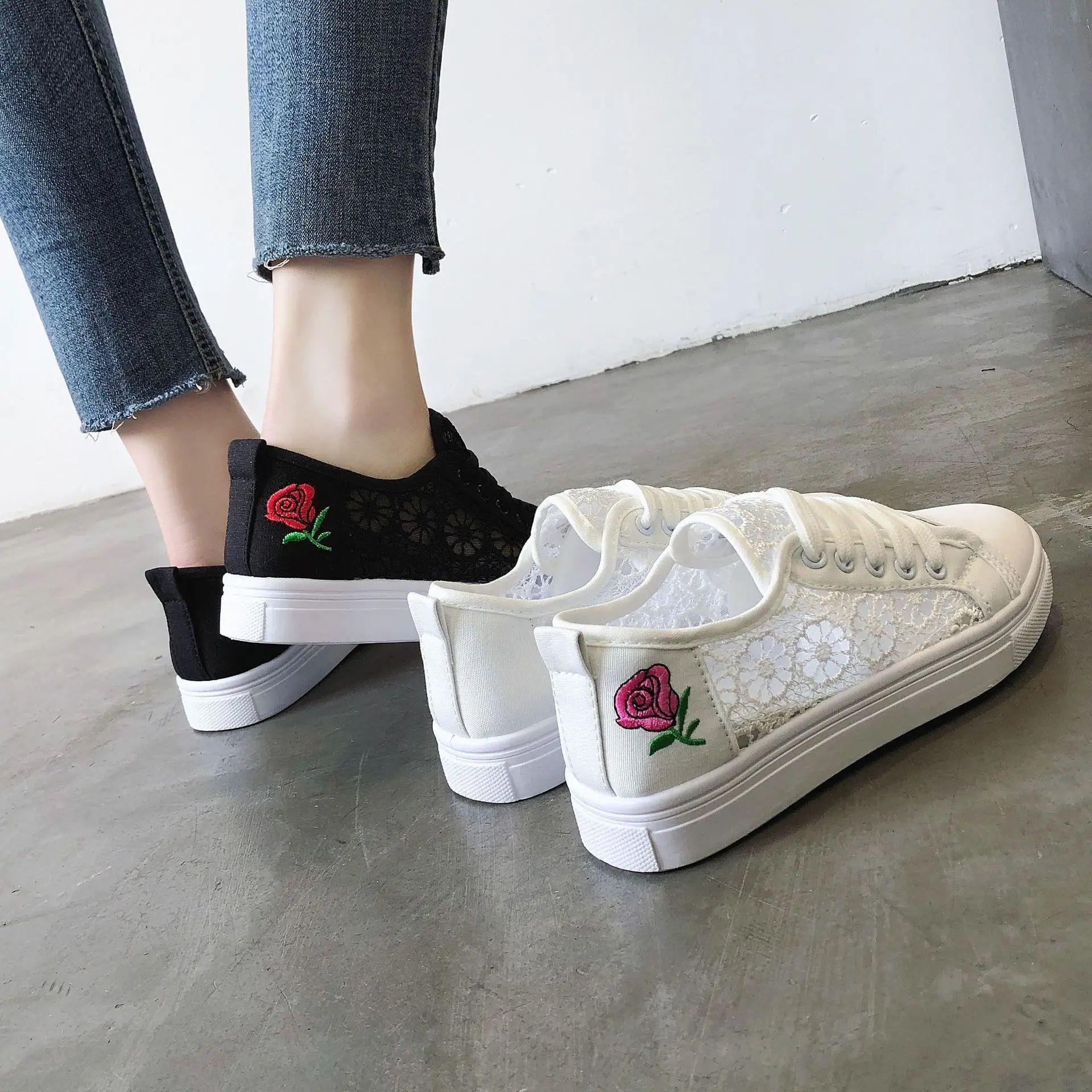 

Fashion Women Sneakers Casual Shoes Female Summer Shoes Trainers Lace Up Ladies Basket femme