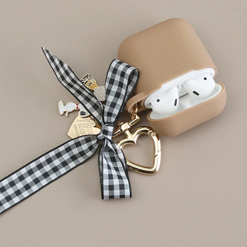 Cute Decorative Silicone Case for Apple Airpods Bluetooth Wireless Earphone Accessories 1 2 Case Protective Cover Bag Key Ring