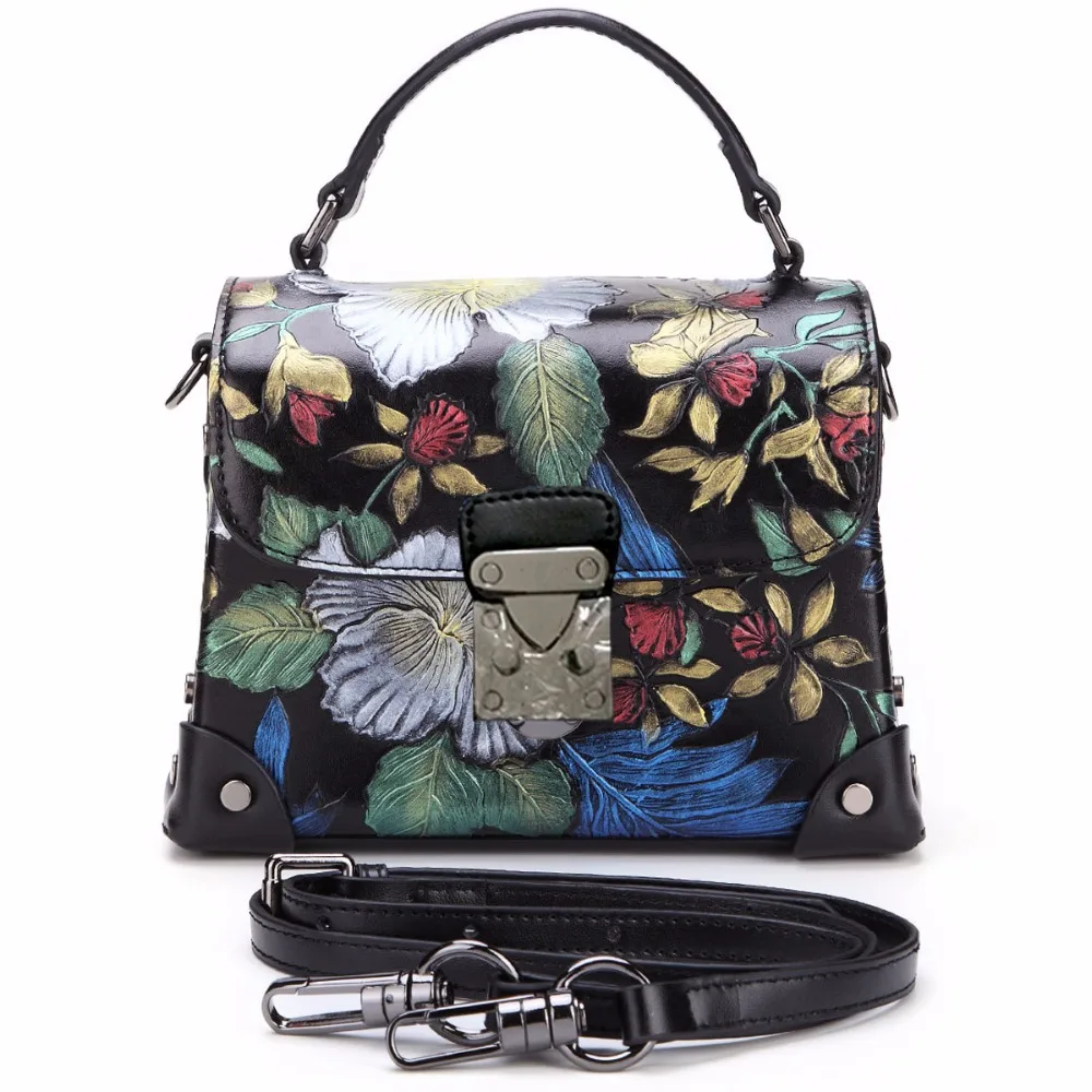 

2017 new hit Ma'am color leather embossed handbag Exquisite embossed retro shoulder Messenger bag Hasp Ma'am Handbag