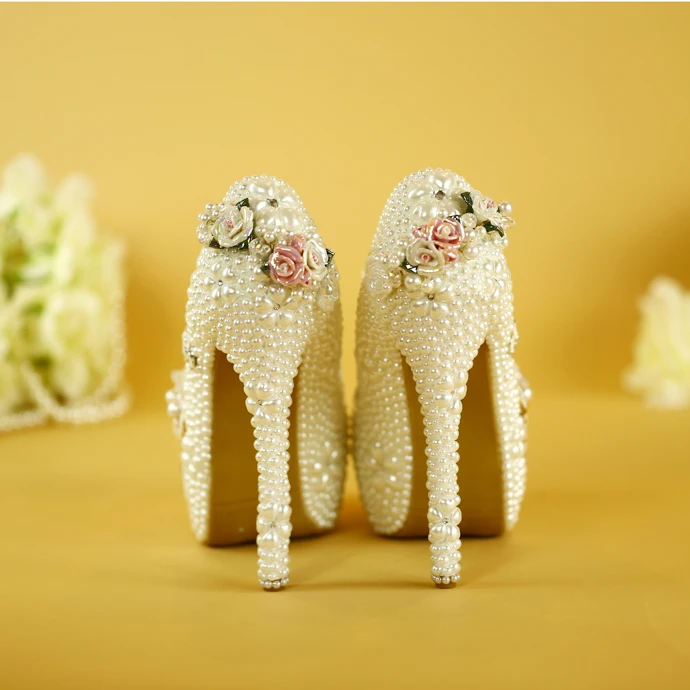 

women shoes Elegant wedding shoes female hand high heels pearl flower white princess bride rite number with diamond thick