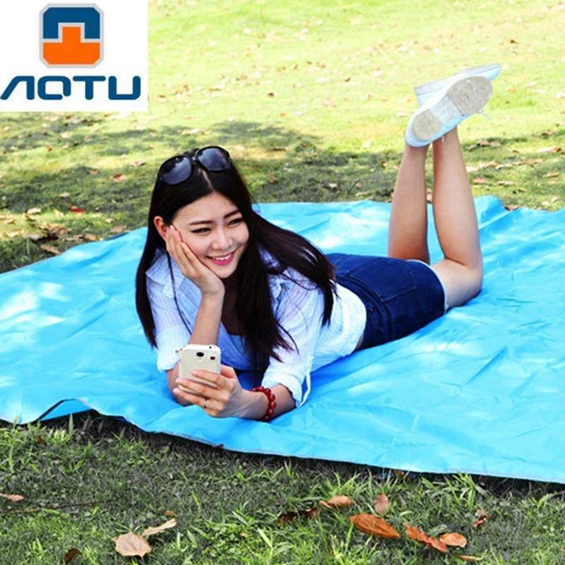 اوتو 215*215 سنتيمتر الرمال شحن حصير التخييم حصيرة الشاطئ حصيرة للماء في الهواء بطانية سادة منصات طوي نزهة الشاطئ خيمة حصيرة مع حقيبة