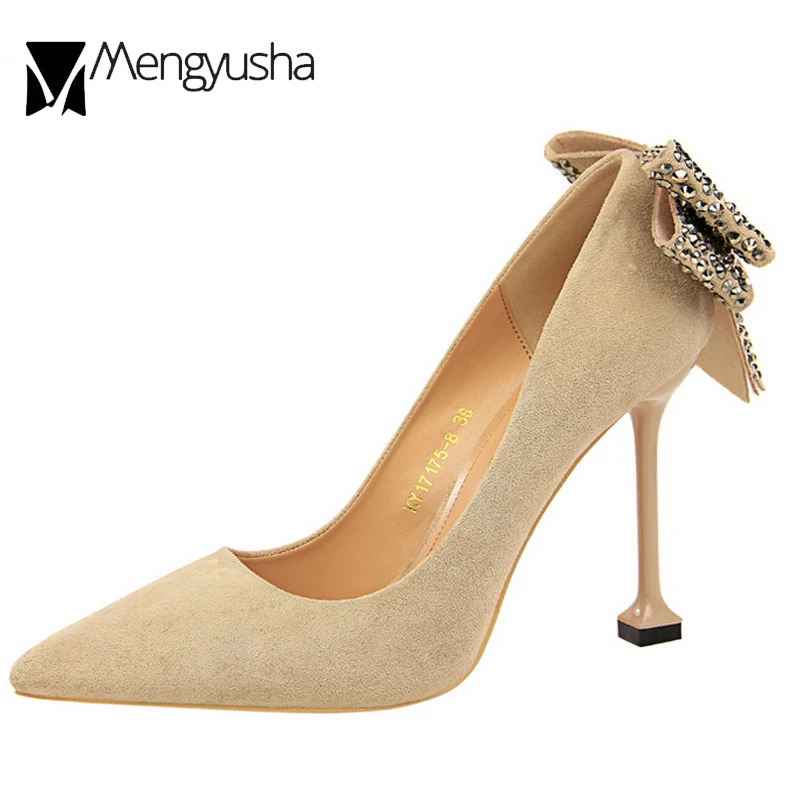 crystal bow pumps