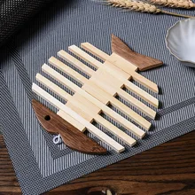 Узорчатые деревянные Бамбуковый Коврик для стола изолированные кухонные подставки под миски Нескользящая теплоизоляция держатель в форме рыбы яблока