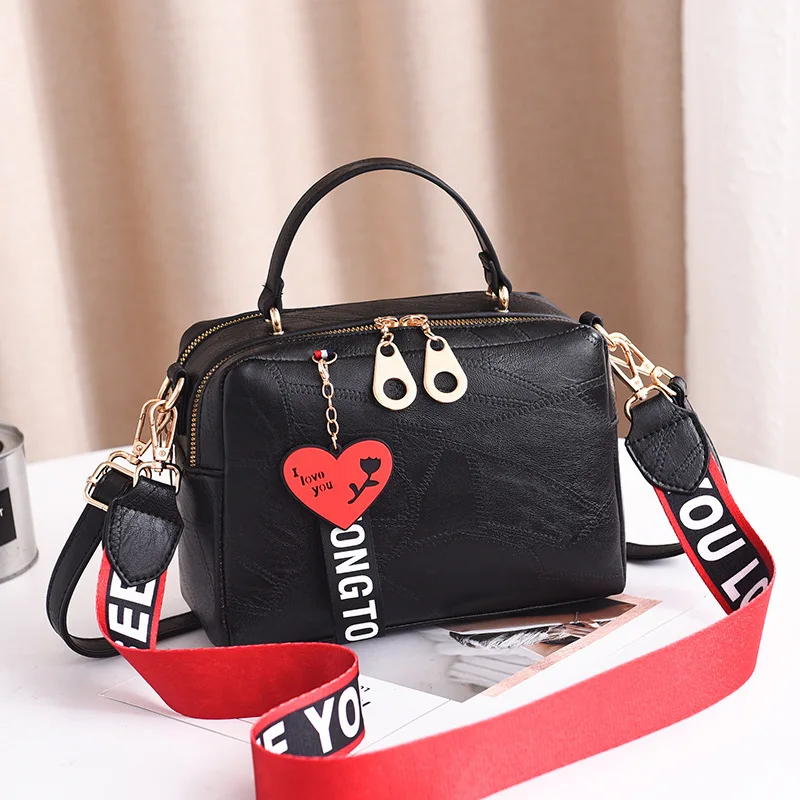 

Vintage Women Handbag With Heart Pendant PU Leather Top-handle Bags Shoulder Messenger Bags Ladies Shopping Crossbody Tote Bags