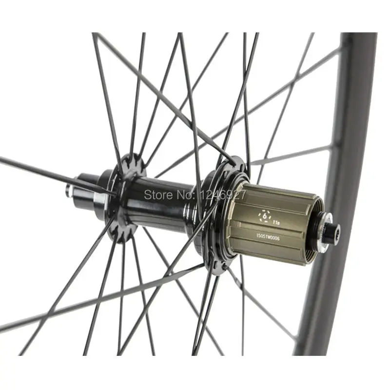 Perfect 38mm Clincher Carbon Wheelset With Powerway R13 Hub Matte Finish All Black Road Bicycle Wheels Carbon Wheel 4 Perfect 38mm Clincher Carbon Wheelset With Powerway R13 Hub Matte Finish All Black Road Bicycle Wheels Carbon Wheel 4