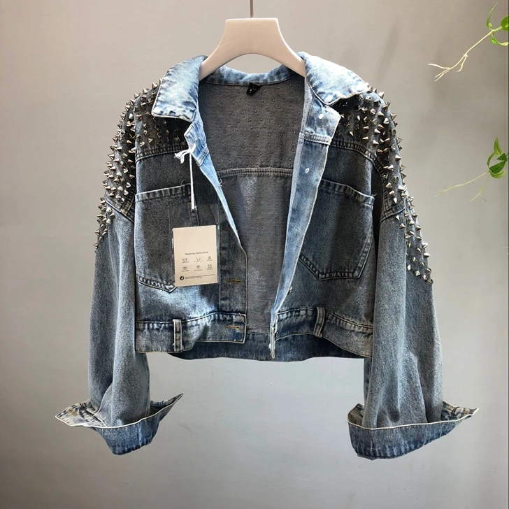 

Women Denim Jacket Coat Fashion Rivet Design Short Jeans Jacket Female Batwing Sleeve Loose Outwear Streetwear