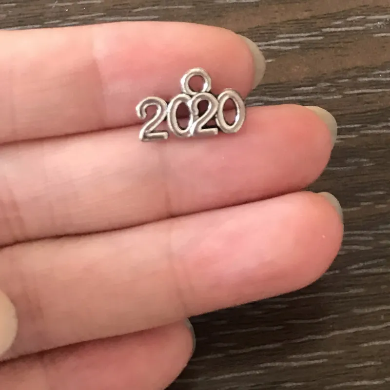 

20PCS DIY Jewelry Year 2020 Charms Antique Silver Tone Pendant Charm for Bracelets Pendant Necklaces Earrings Zipper Pulls