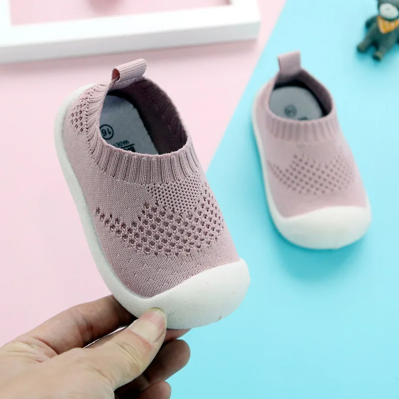 Весенняя детская обувь для маленьких девочек и мальчиков; повседневная обувь из сетчатого материала с мягкой подошвой; Удобная Нескользящая детская обувь для первых шагов - Цвет: FZ-1light pink