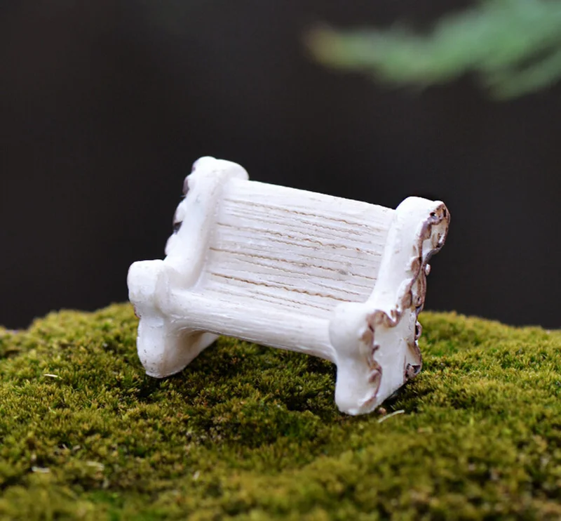 

White Chair Miniature figures decorative mini fairy garden animal statue Home Desktop Gift Moss ornaments resin craft TNB069