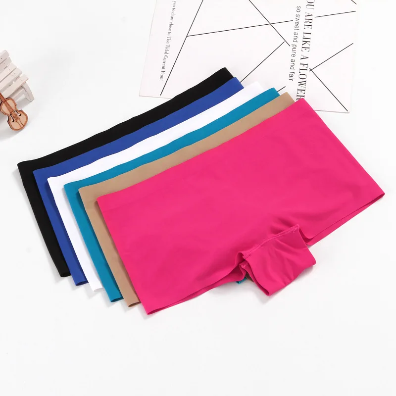 

Quality Hot Seamless Traceless Boyshort Women's Underwear Middle Waist Soft Comfortable Cool Sexy Ice Silk Boxer Briefs Panties