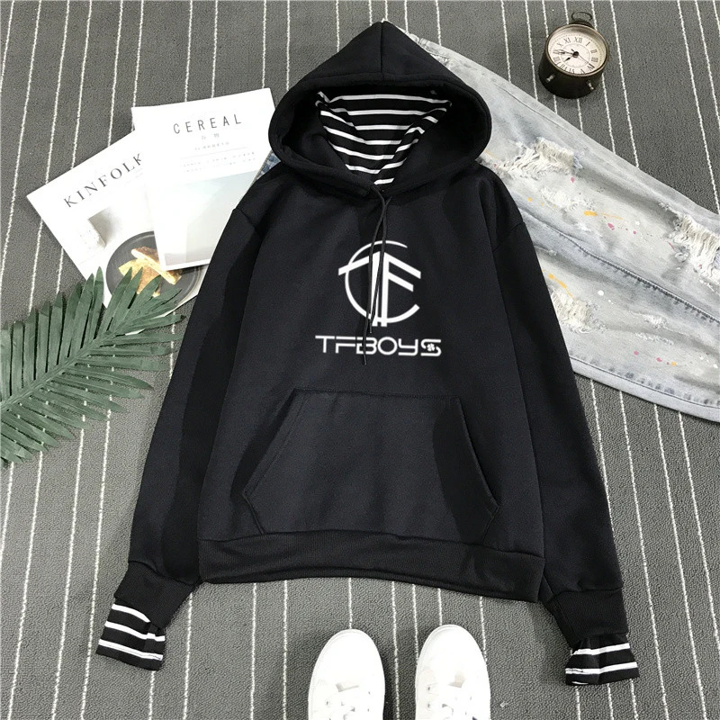 

Fashion Tfboys Kpop Fake Two Piece Hoodies Sweatshirt Clothes Long-sleeved Pullovers Hip Hop Fashion Cool Logo Printed Hoodies