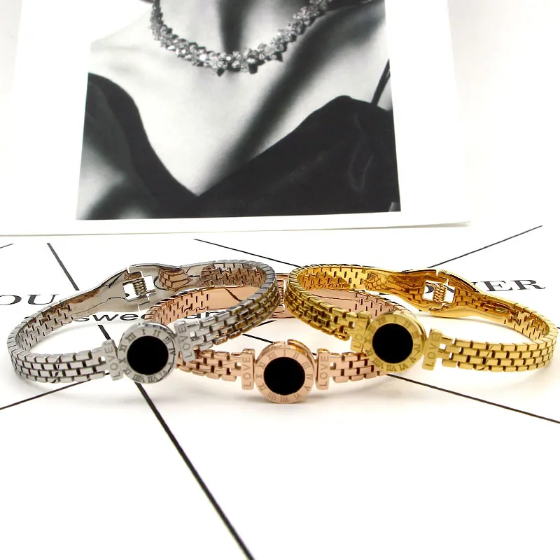 Полый имитация ремешка с черным римским цифровым круглым браслетом Модный женский любовный Титановый стальной браслет аксессуары