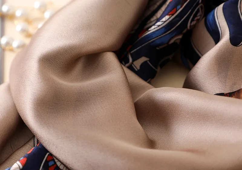 Роскошный брендовый шелковый шарф для женщин с рисунком лошади, шали и палантины, высокое качество, Пашмина, длинные зимние шарфы для шеи, хиджаб, Femme