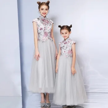 

Mother And Daughter Dresses Spring Summer New Elegent Stand Collar Printing Vintage Grey Long Mother And Daughter Dresses