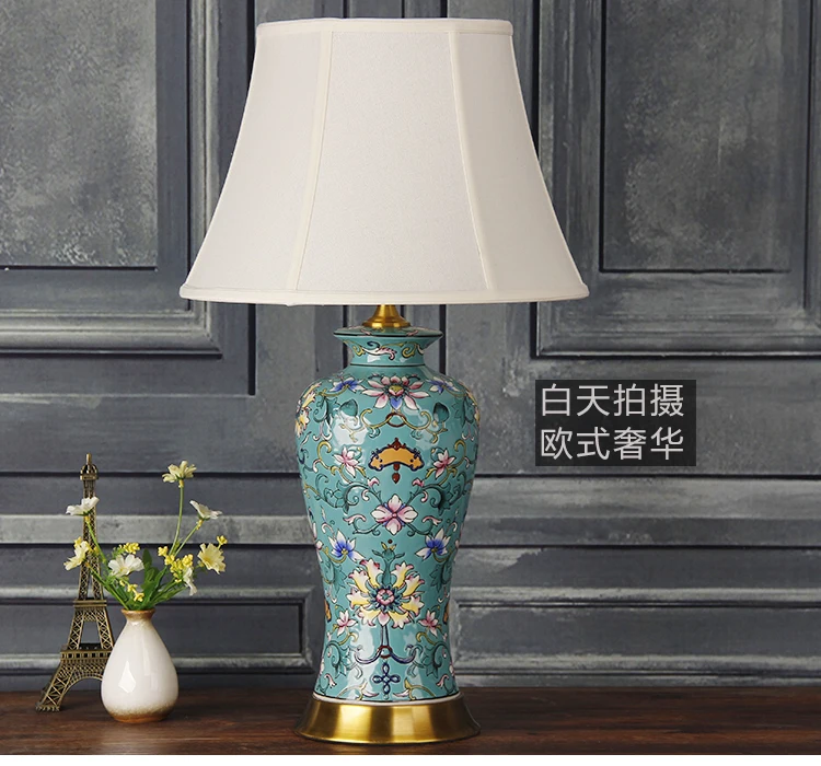 China Antique Living Room Vintage Table Lamp Porcelain Ceramic Table Lamp wedding decoration restaurant table lamp (5)